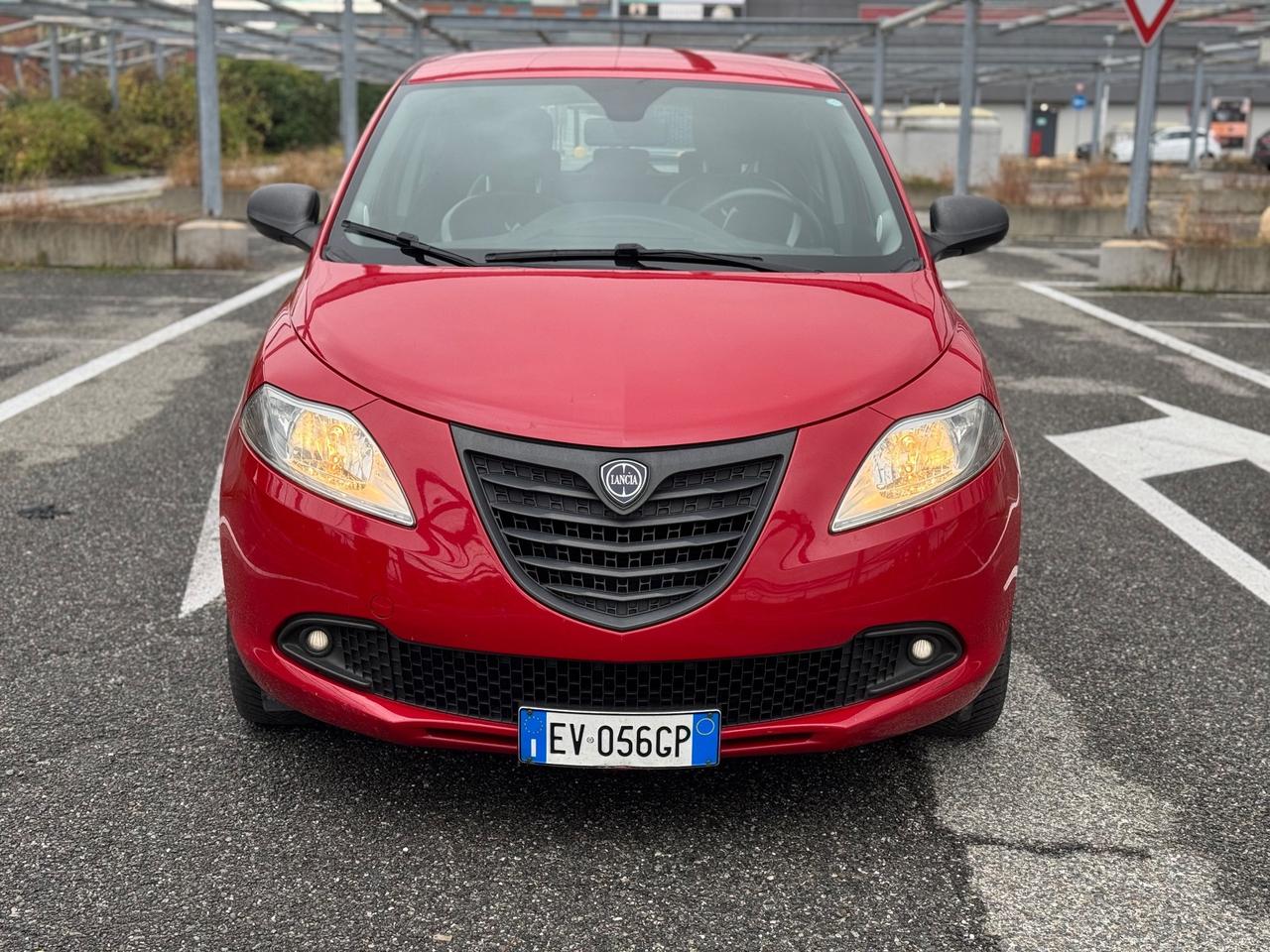 Lancia Ypsilon 1.2 69 CV 5 porte GPL Ecochic Gold