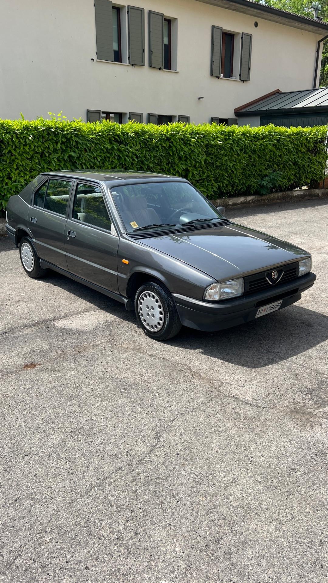 Alfa Romeo 33 33. 1.3 benzina Anno 1987
