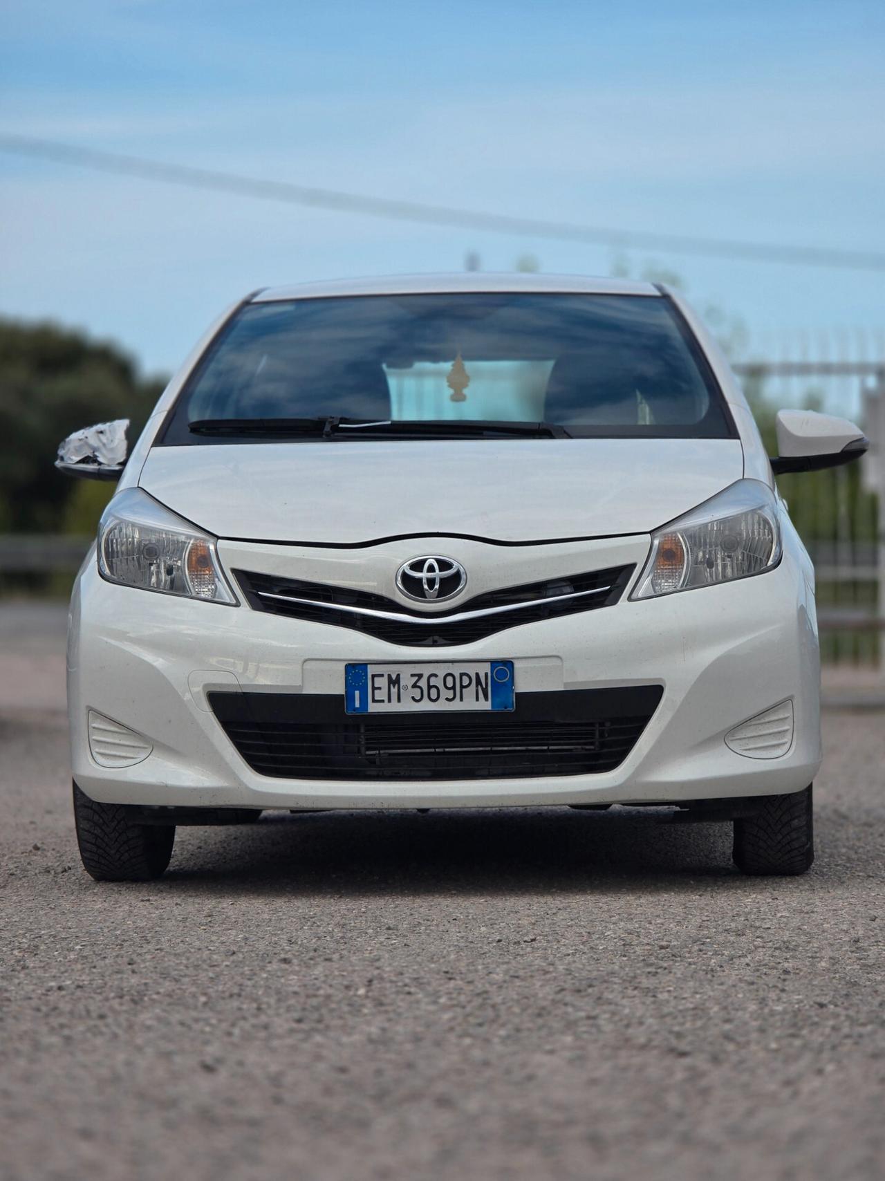 Toyota Yaris 1.0 5 porte Active