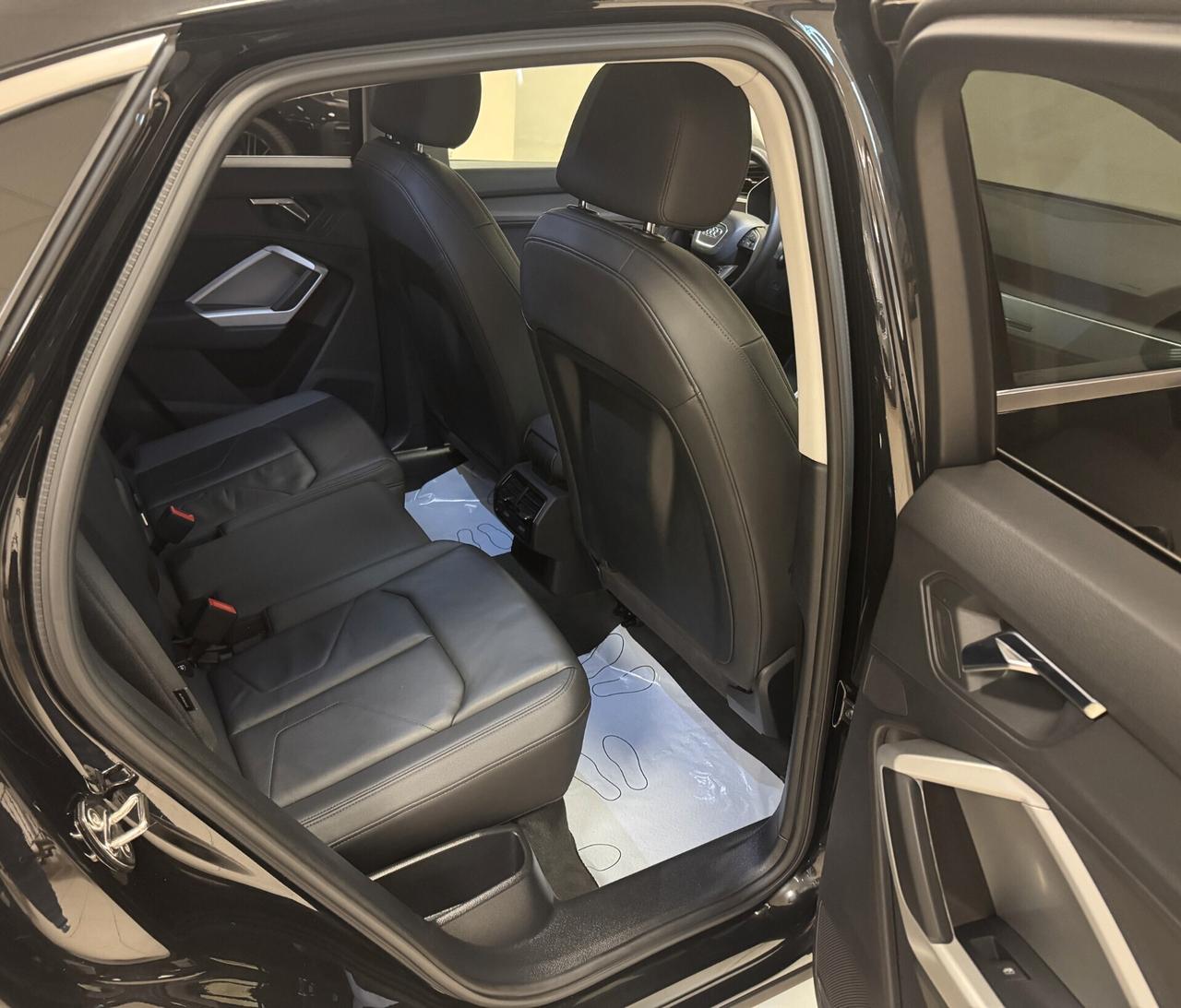 Audi Q3 40 TDI quattro S tronic Business