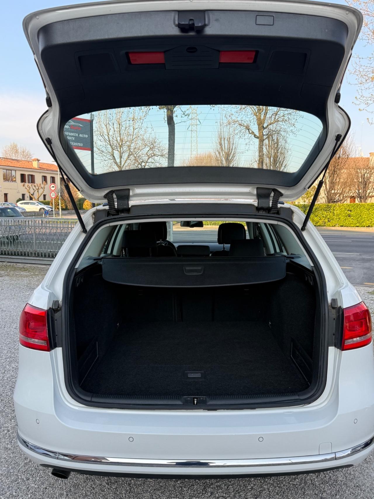 Volkswagen Passat 1.6 TDI Comfortline BlueM. Tech.