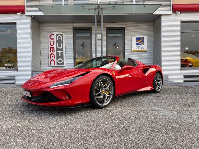 FERRARI F8 Spider