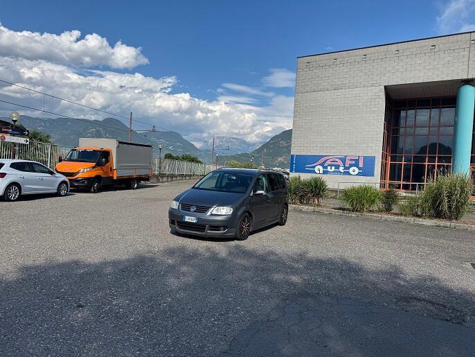 Volkswagen Touran 2.0 16V TDI Trendline