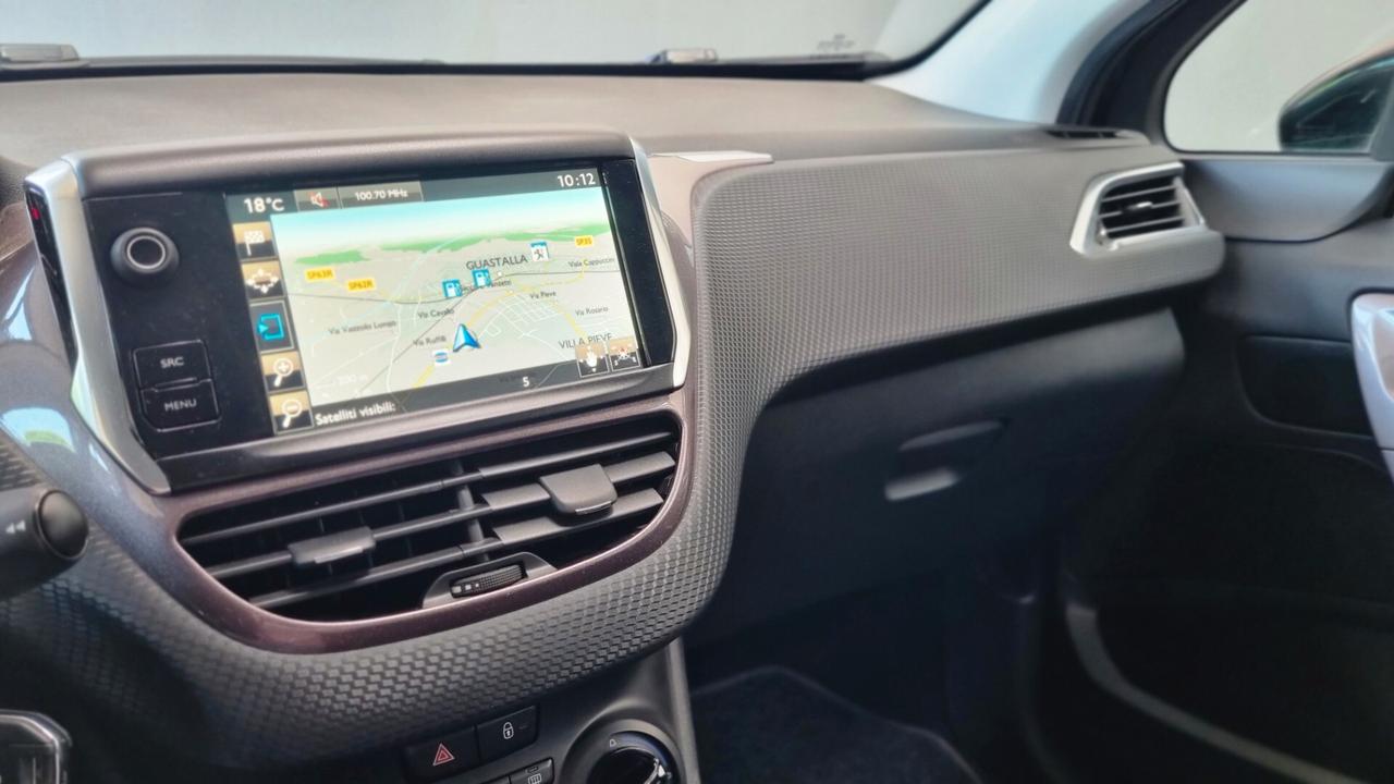 Peugeot 2008 1.2 KM 31.600 UNICO PROPRIETARIO,DISTRIBUZIONE FATTA