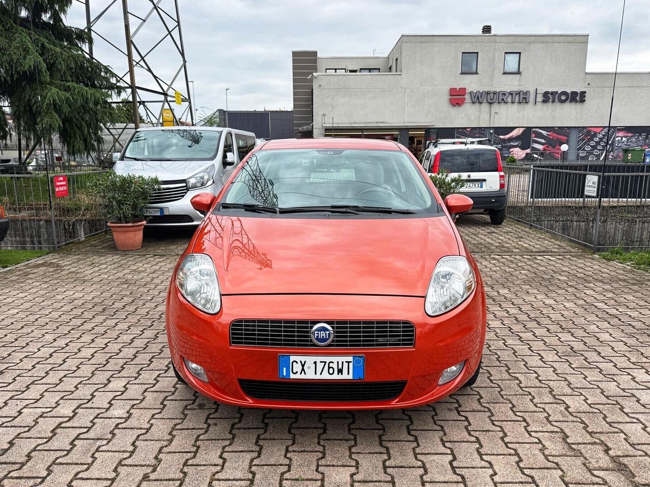 Fiat Grande Punto Grande Punto 1.3 MJT 90 CV 3 porte OK NEOPATENTATI