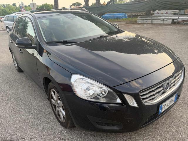 VOLVO V60 D2 1.6 Summum senza nessun lavoro da fare