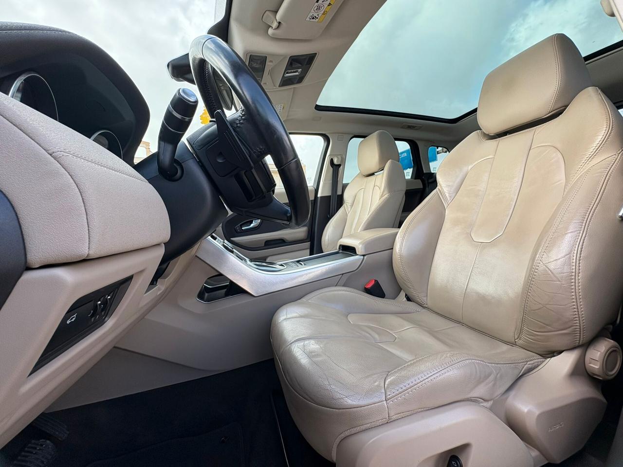 Land Rover Range Evoque 2.2 TD4 5p. Prestige