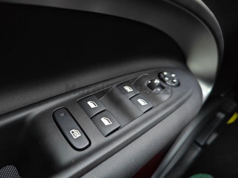 Jeep Avenger Avenger 1.2 Turbo 100 CV Summit