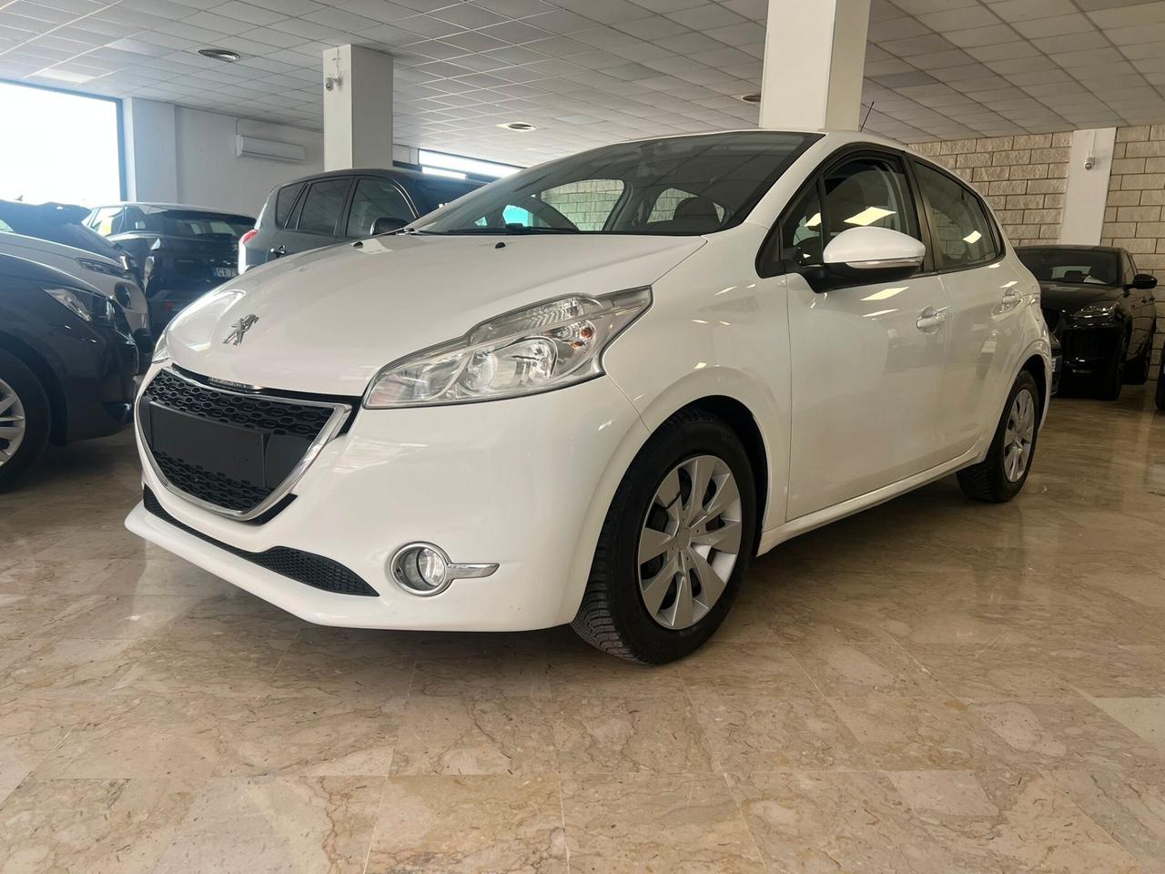 Peugeot 208 1.6 e-HDi 92 CV Stop&Start 5 porte Active
