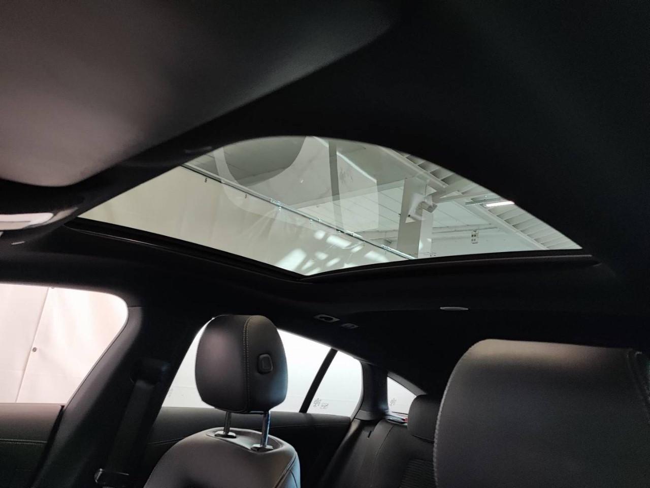 Mercedes-Benz CLA 200 TETTO IVA ESPOSTA