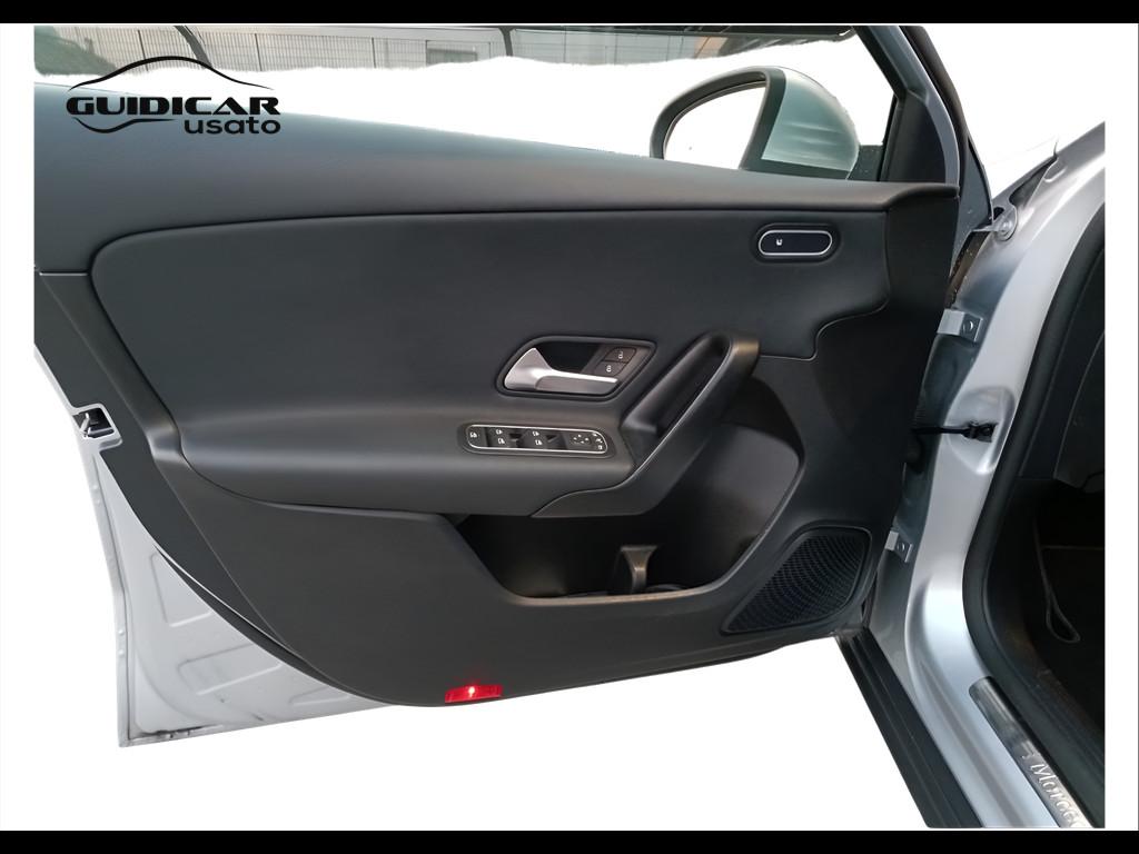 Mercedes-Benz Classe A - W177 2023 - A 180 d Advanced auto