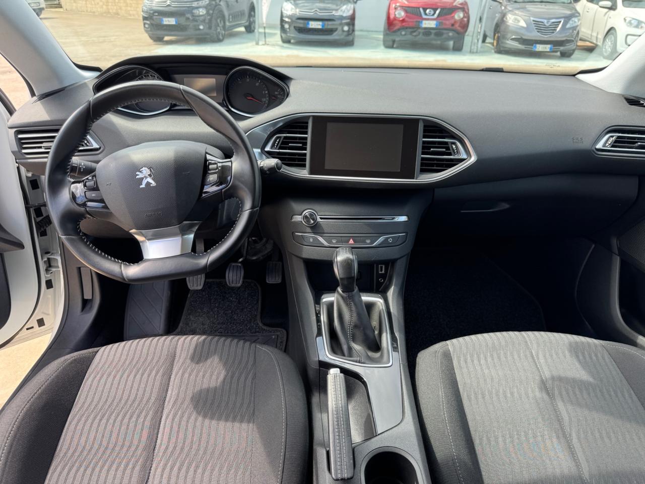 Peugeot 308 BlueHDi 92 cv Business