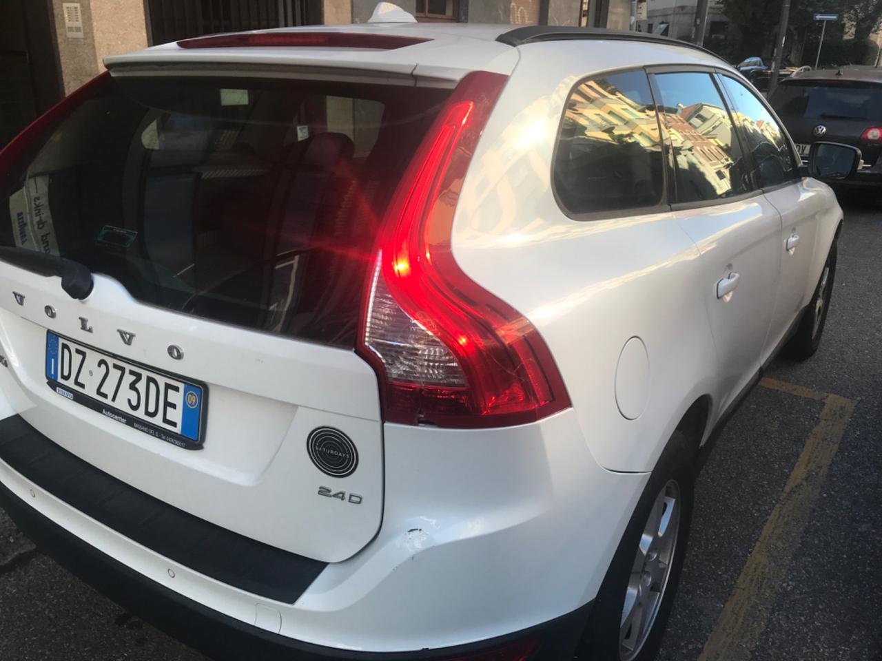 Volvo XC 60 XC60 2.4 D 175 CV FWD DRIVe Momentum