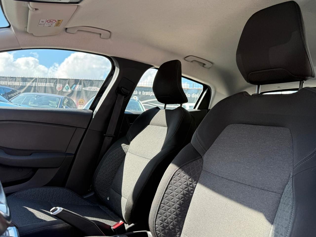 CLIO HYBRID 2021 1.6 AUTOMATICA E-TECH 75000KM INITIALE PARIS