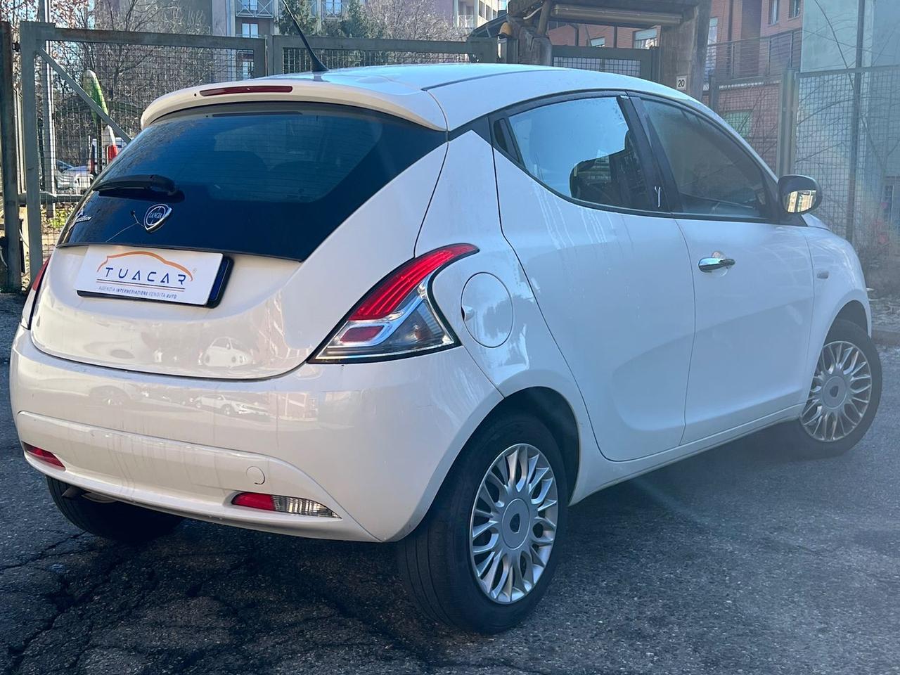 Lancia Ypsilon Silver 1.2 #8395