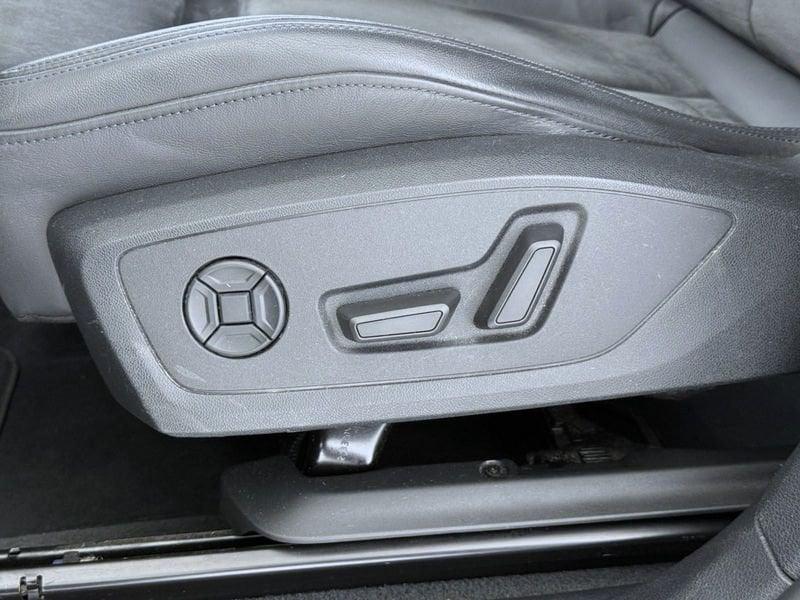 Audi Q3 RS Q3 quattro S tronic