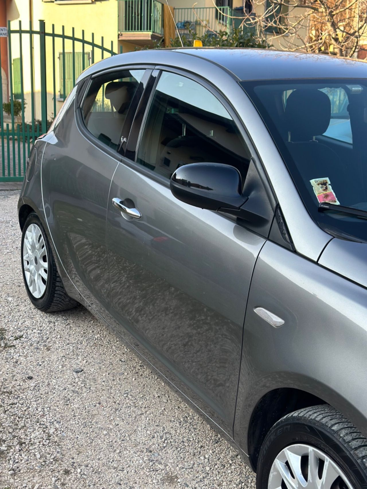 Lancia Ypsilon 2013 photo 5
