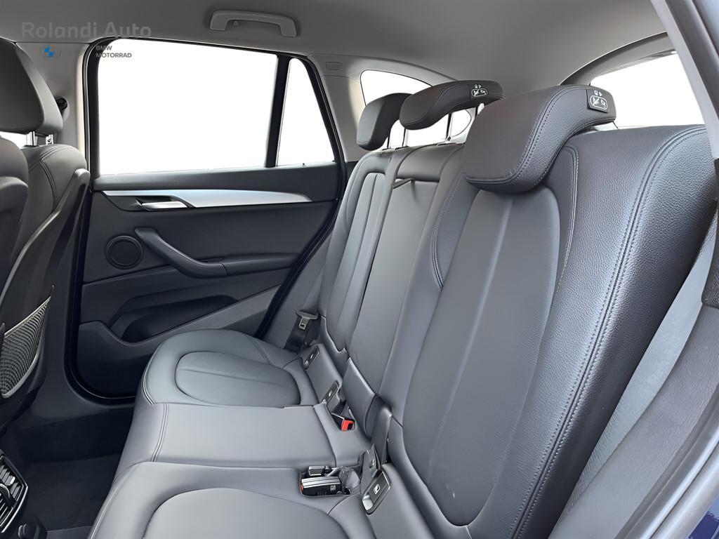 BMW X1 18 d Advantage xDrive