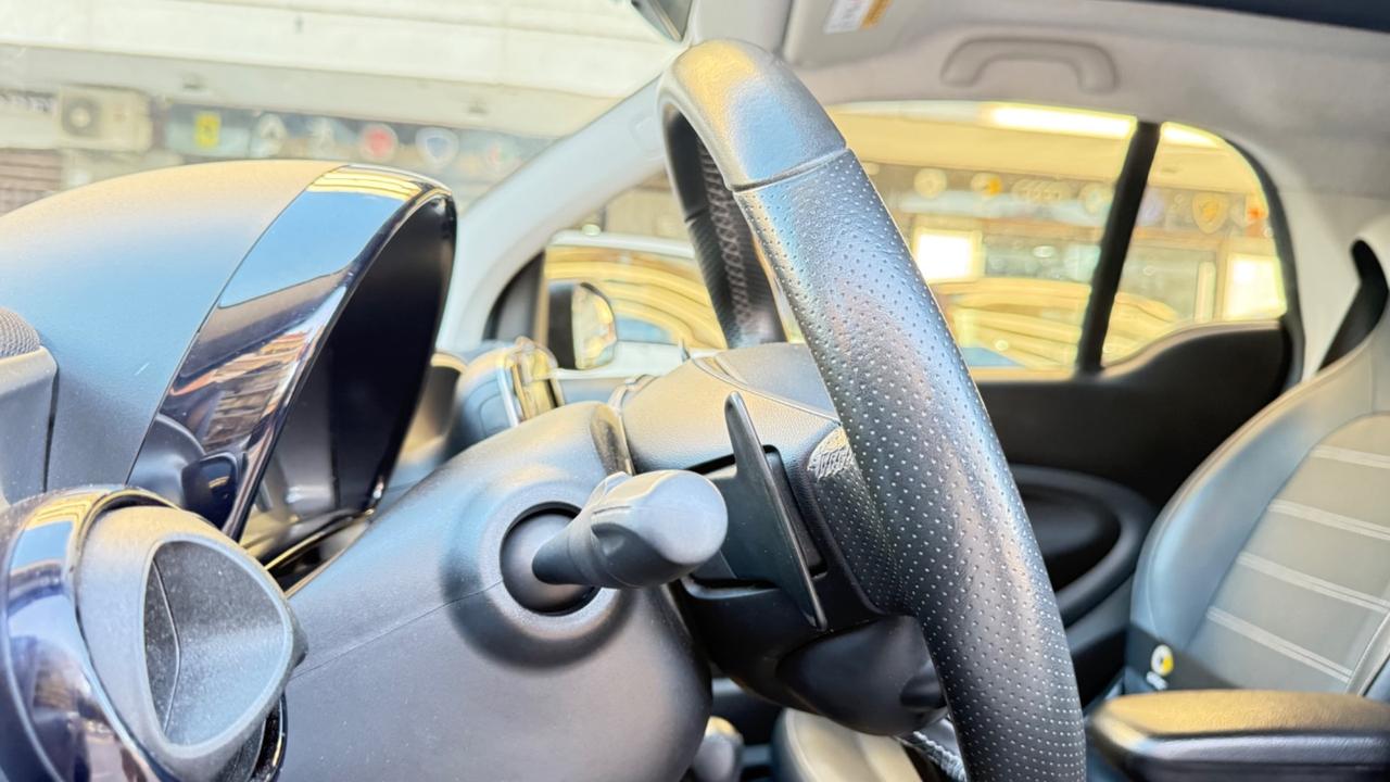 Smart ForTwo 90 0.9 Turbo twinamic Prime LED NAVI KAMERA CERCHI 16 PDC BLUETOOTH BRACCIOLO NERO OPACO