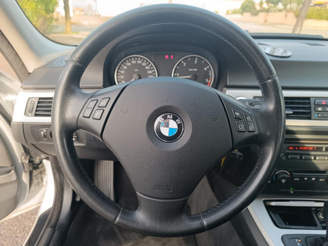 Bmw 320 TDI AUTOMATICO SOLAMENTE 159.000 KM