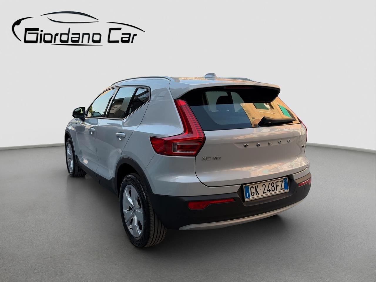Volvo XC40 T3 Momentum Pro Automatico