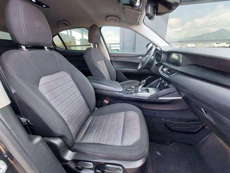 Alfa Romeo Stelvio 2.2 Turbodiesel 160 CV AT8 RWD Sport-Tech