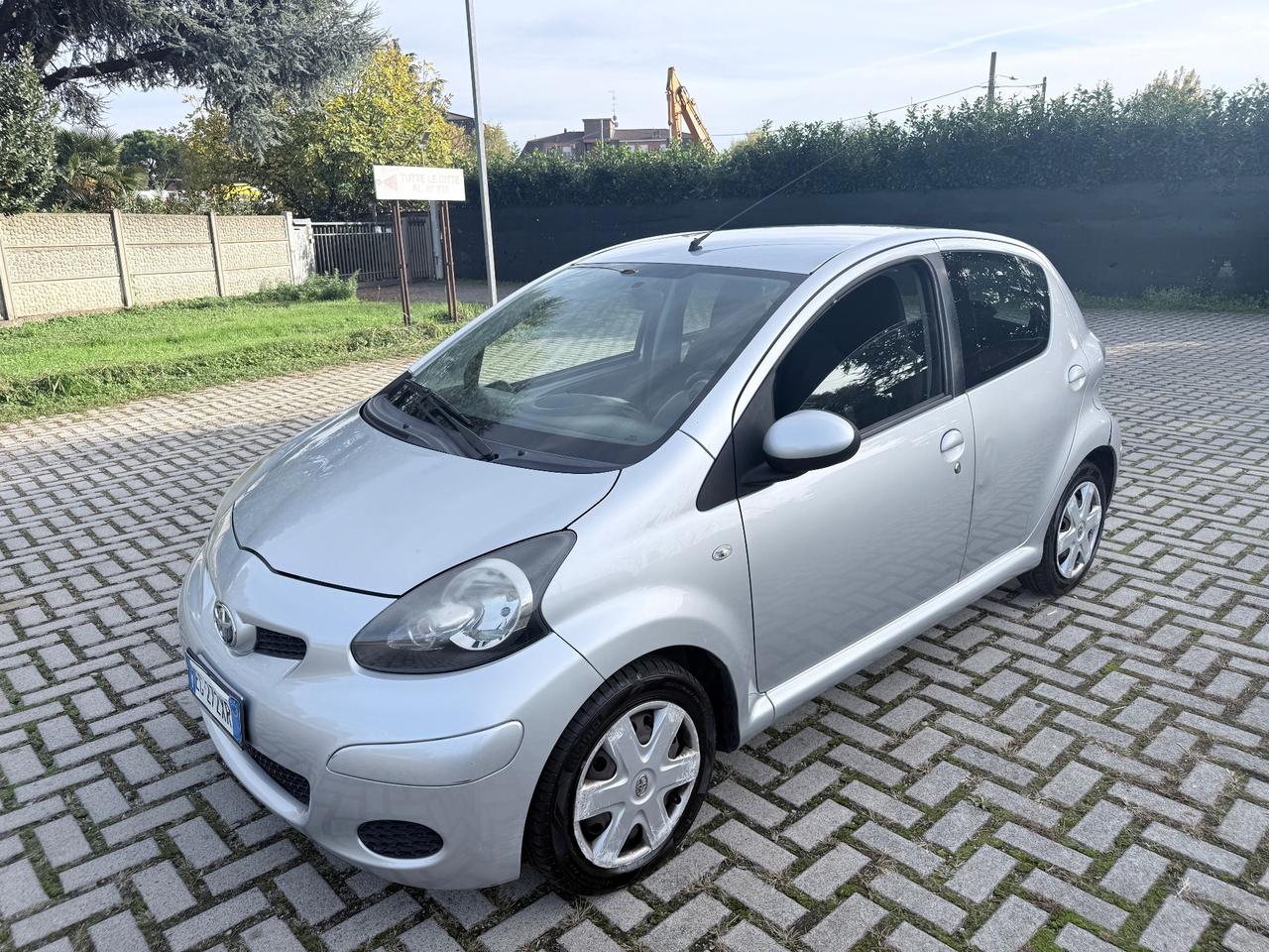 Toyota Aygo 1.0 12V VVT-i 5 porte Now Connect