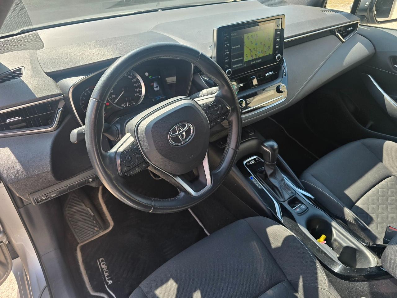 Toyota Corolla Touring Sports 1.8 Hybrid Business Tech