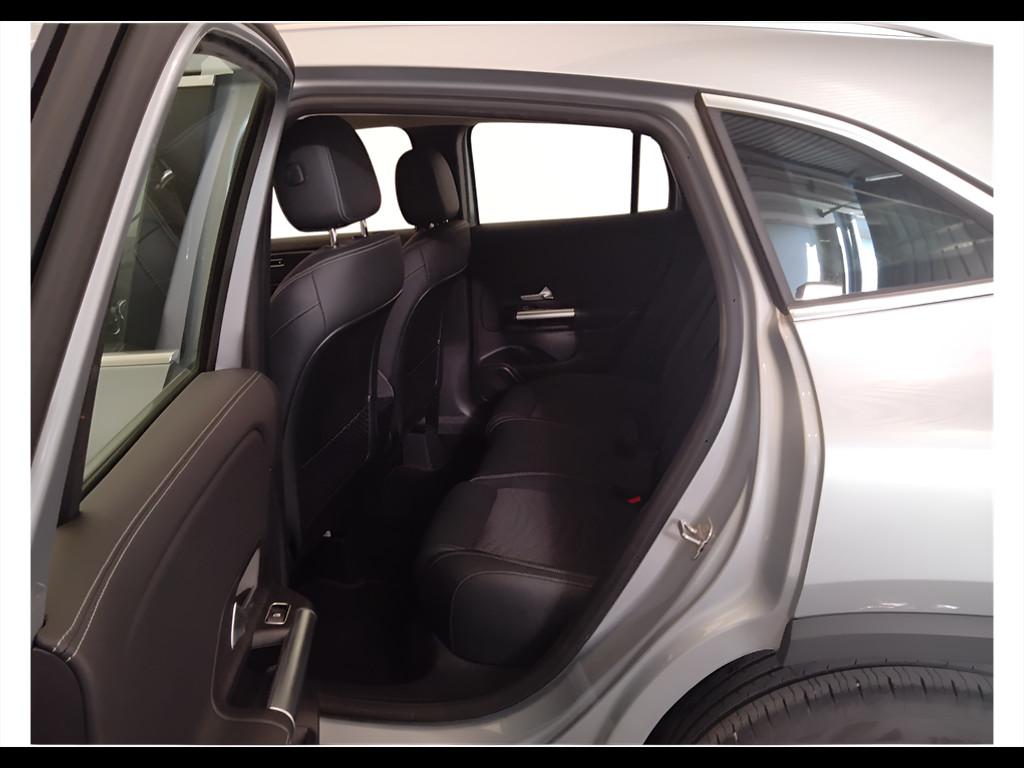 Mercedes-Benz GLA-H247 2023 - GLA 180 d Progressive Advanced auto