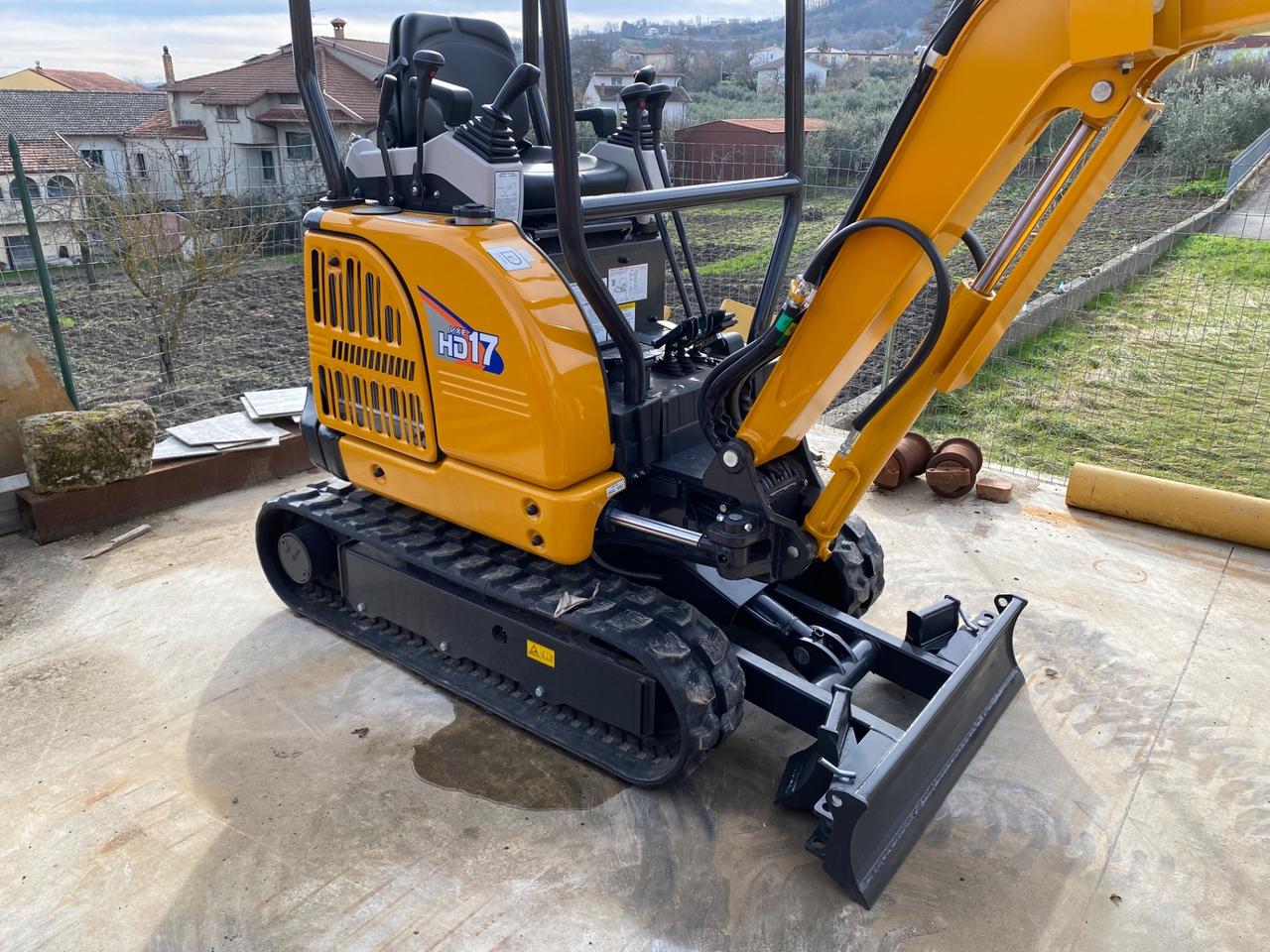 Miniescavatore Nuovo Kato HD17