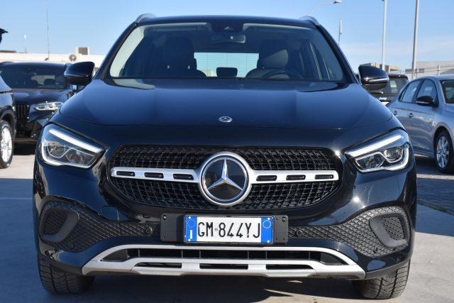 MERCEDES-BENZ GLA 200 d Automatic Business Extra