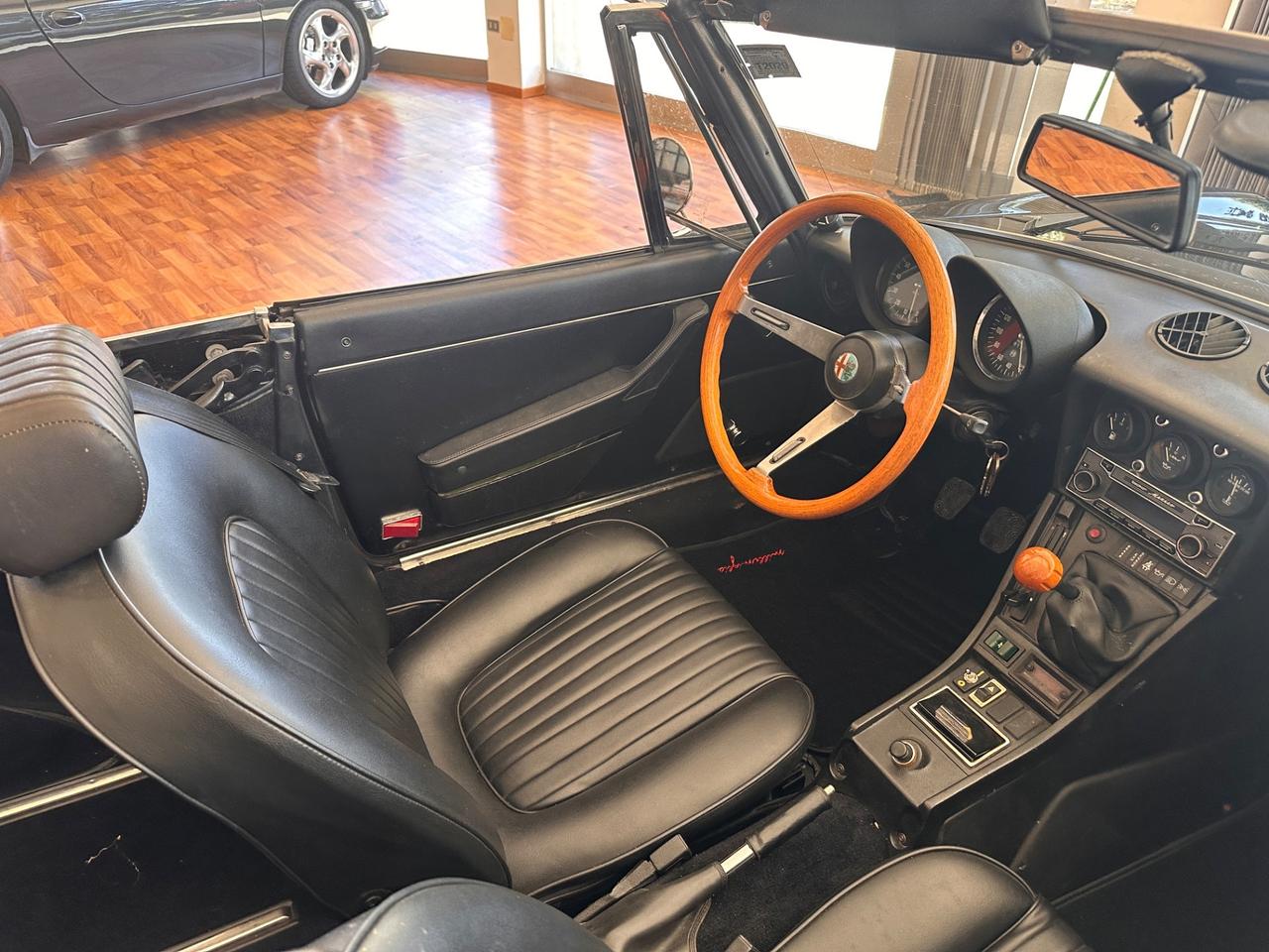 Alfa Romeo Spider 2.0 Veloce