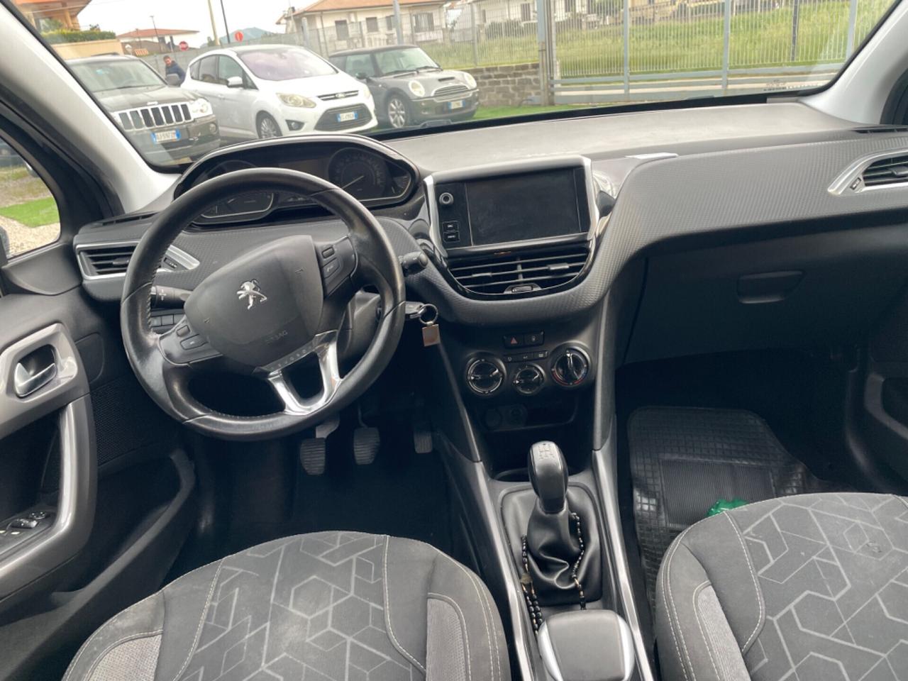 Peugeot 2008 BlueHDi 100 Allure