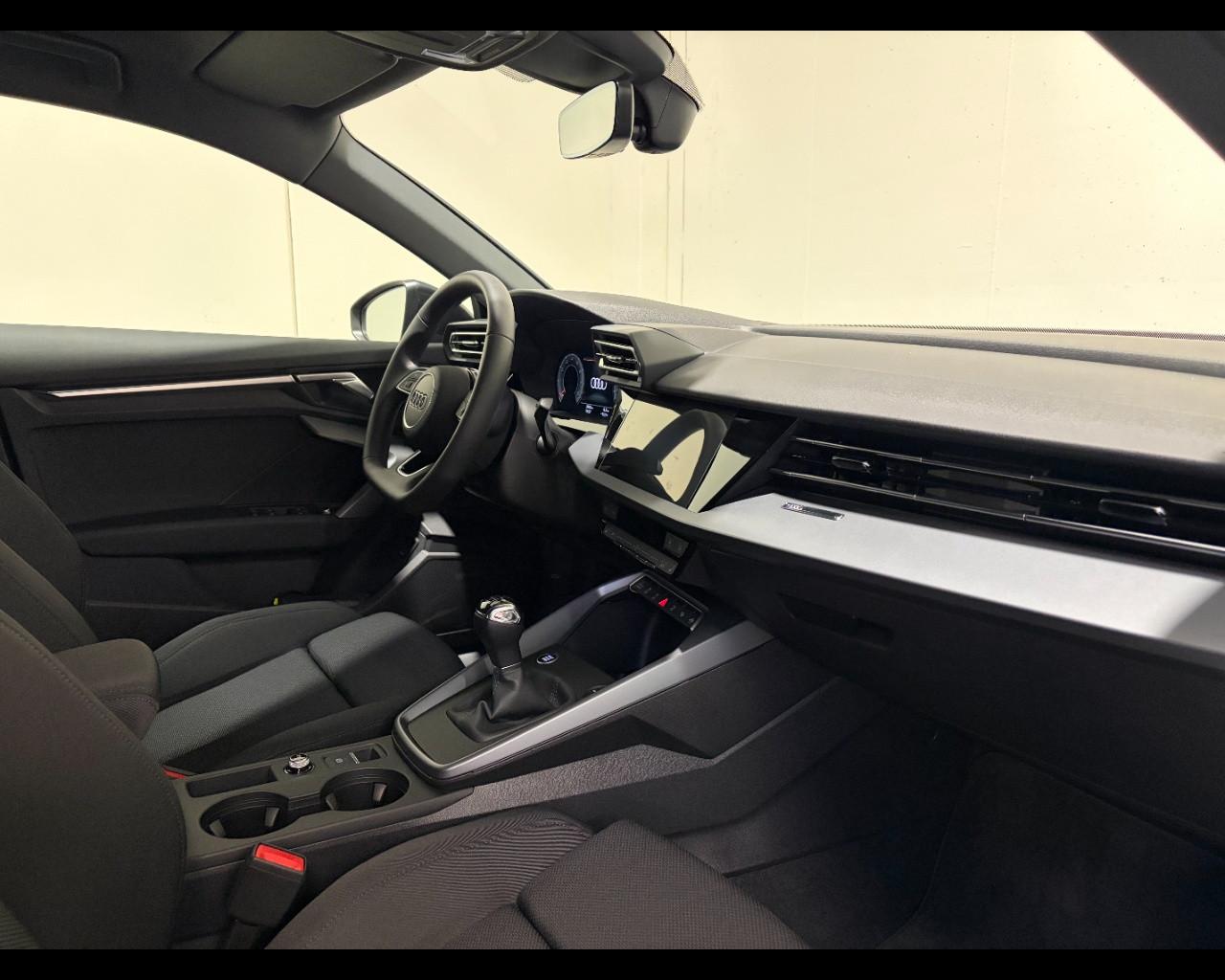 AUDI A3 SPORTBACK 30 TFSI BUSINESS