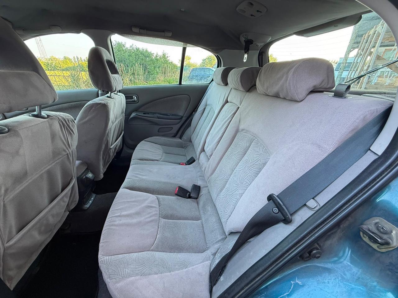 Nissan Almera Tino 1.5 benzina 2002 190.000km