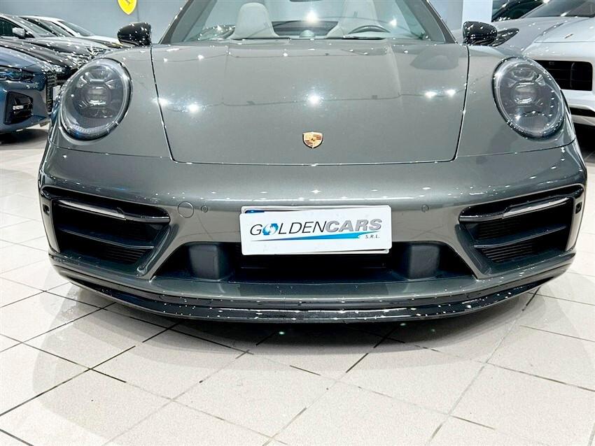 Porsche 911 Carrera 2 GTS Cabriolet