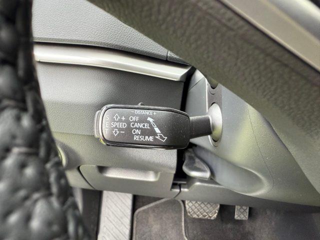 SKODA Karoq 1.5 TSI ACT DSG Style NAVI - LED - TELEC. - 18