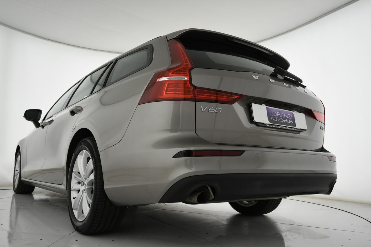 VOLVO V60 2.0 b4 Momentum Business auto NEOPATENTATI+C17"