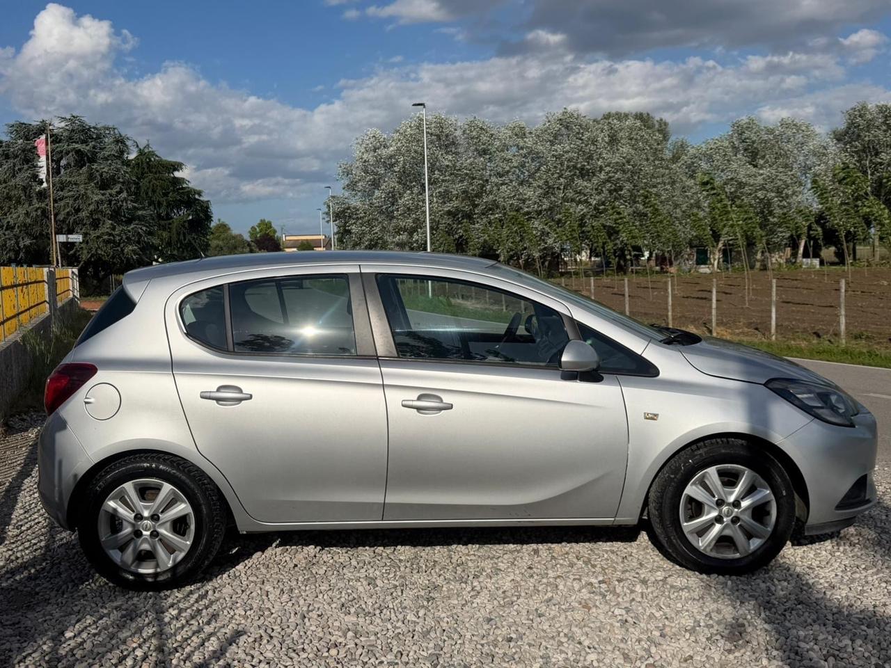Opel Corsa 1.4 90CV GPL Tech 5 porte b-Color
