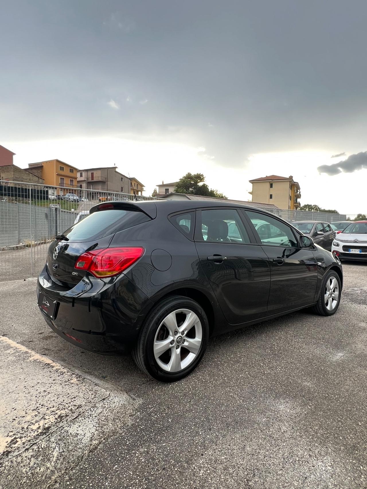 Opel Astra 1.7 CDTI 110CV EcoFLEX S&S 5 porte Cosmo