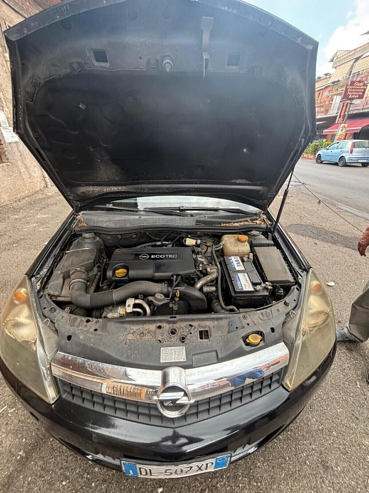 Opel Astra GTC 1.7 CDTI 125CV 3 porte Enjoy