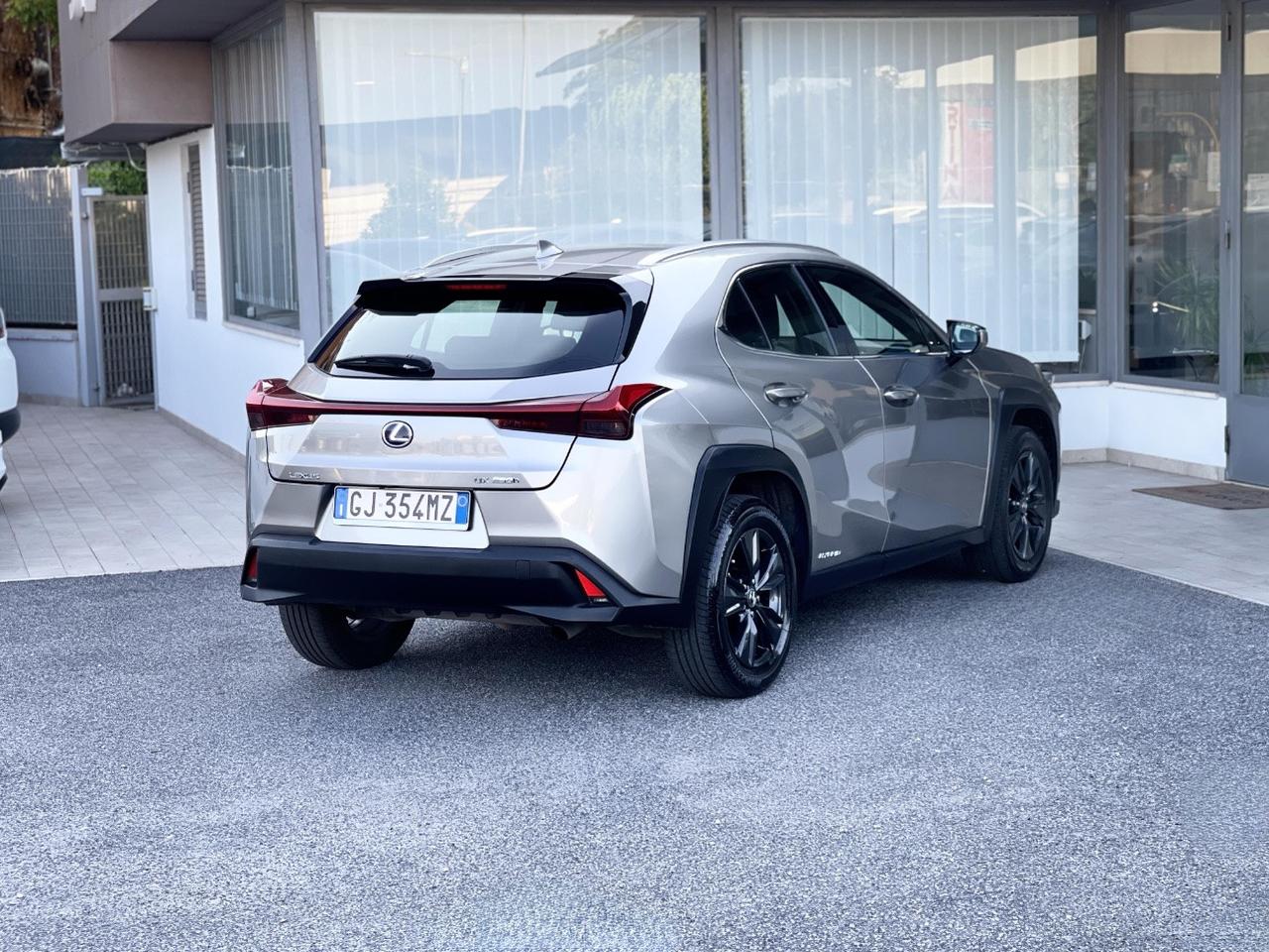 Lexus UX 2.0 Hybrid 146CV E6 - 2022