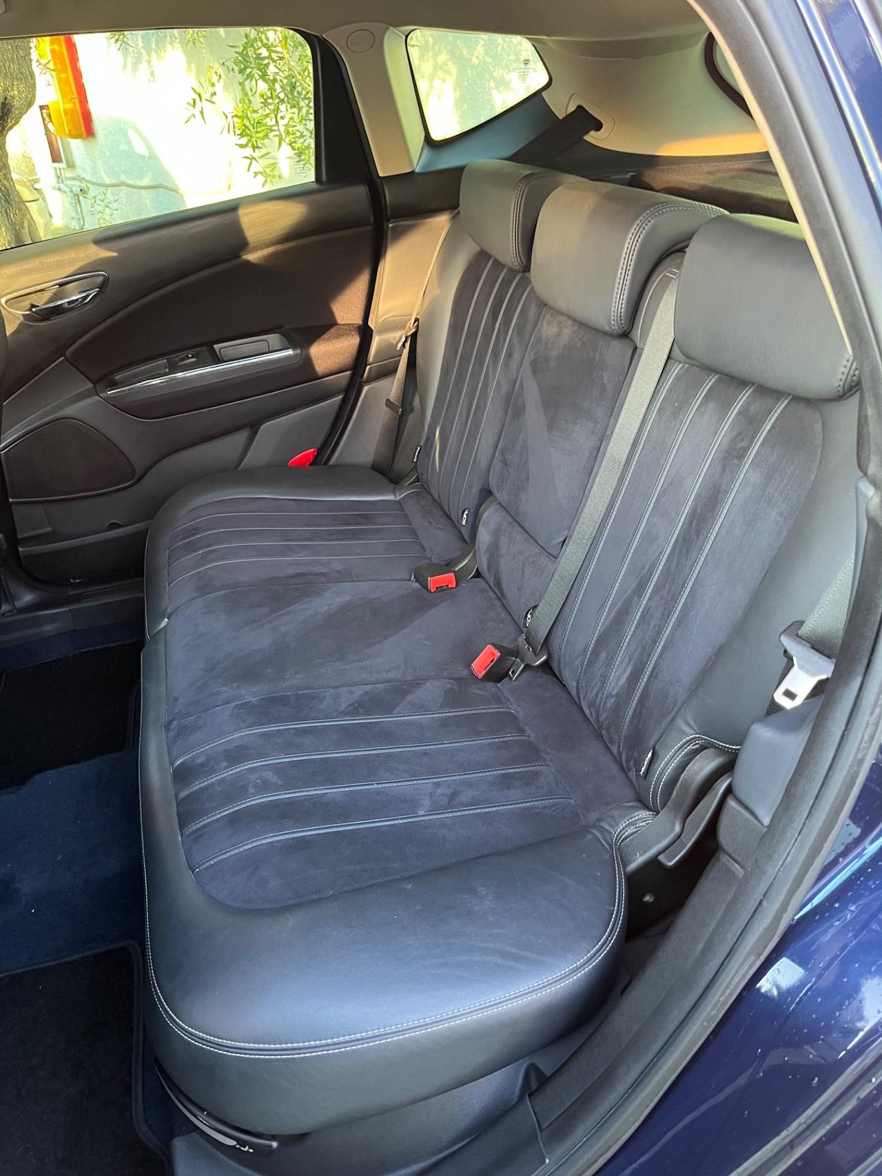 Lancia Delta 1.6 MJT DPF platino