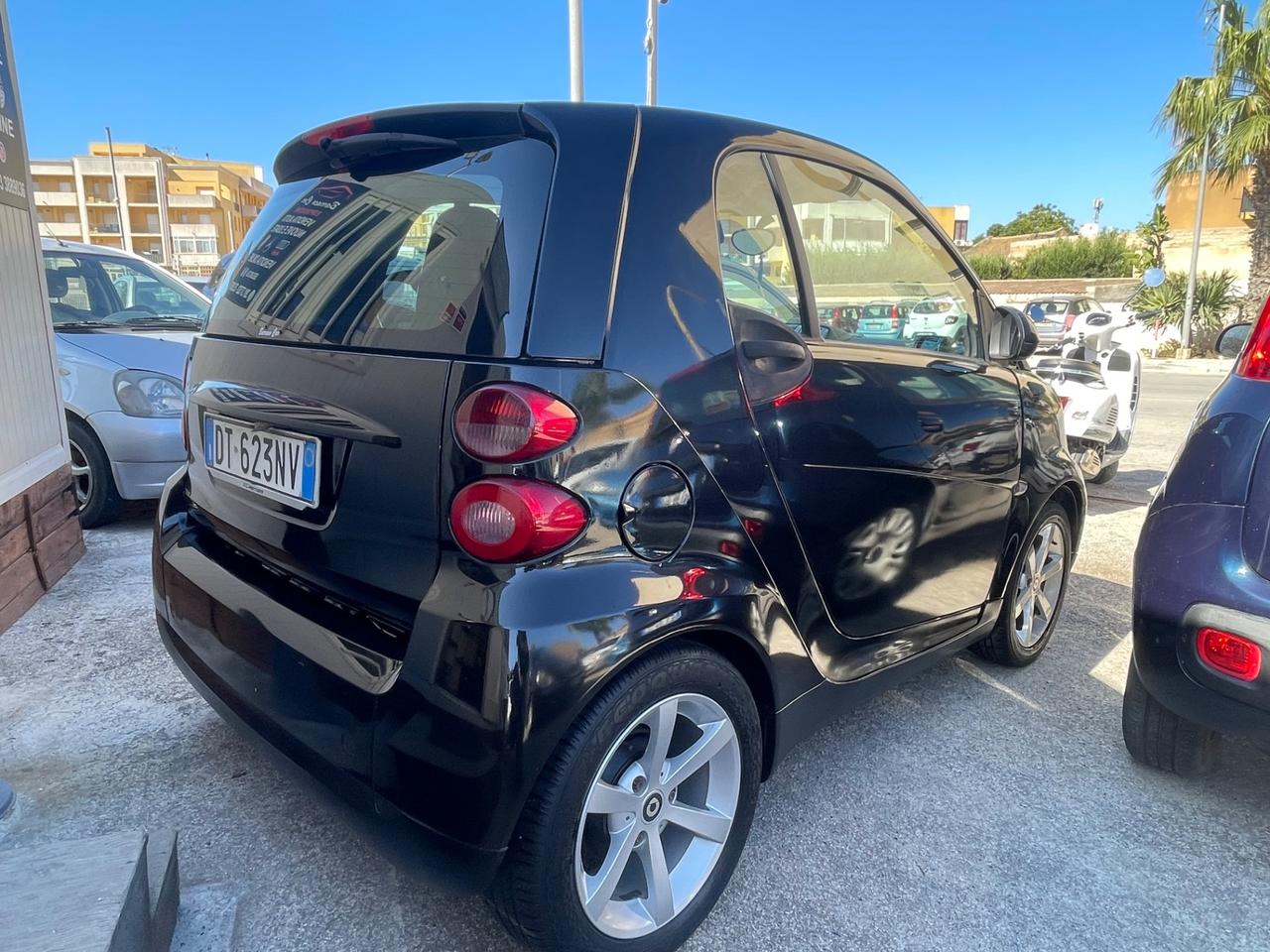 Smart ForTwo 1000 52 kW MHD coupé passion