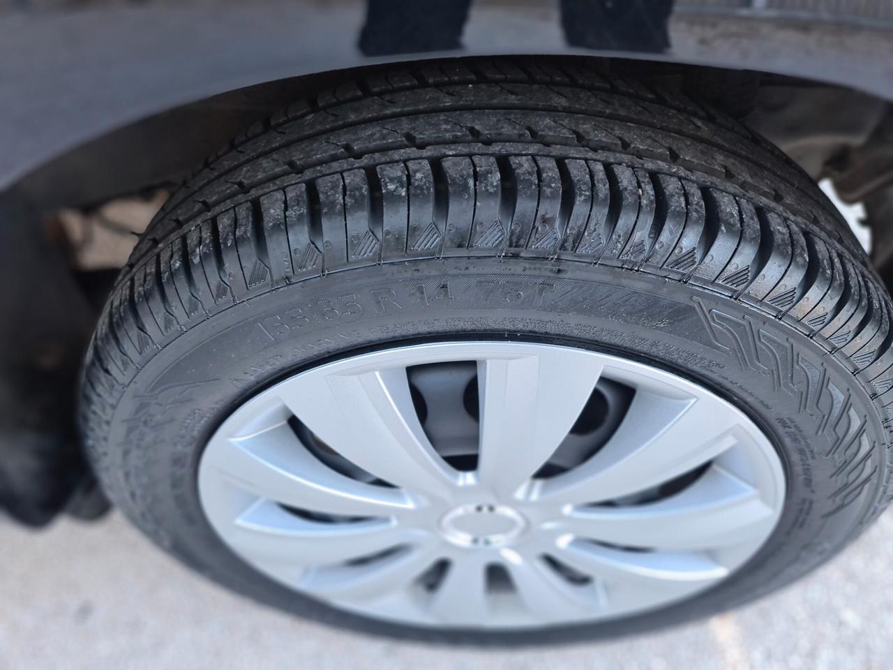 Toyota Aygo 1.0 12V VVT-i 5 porte Deep Ocean Connect
