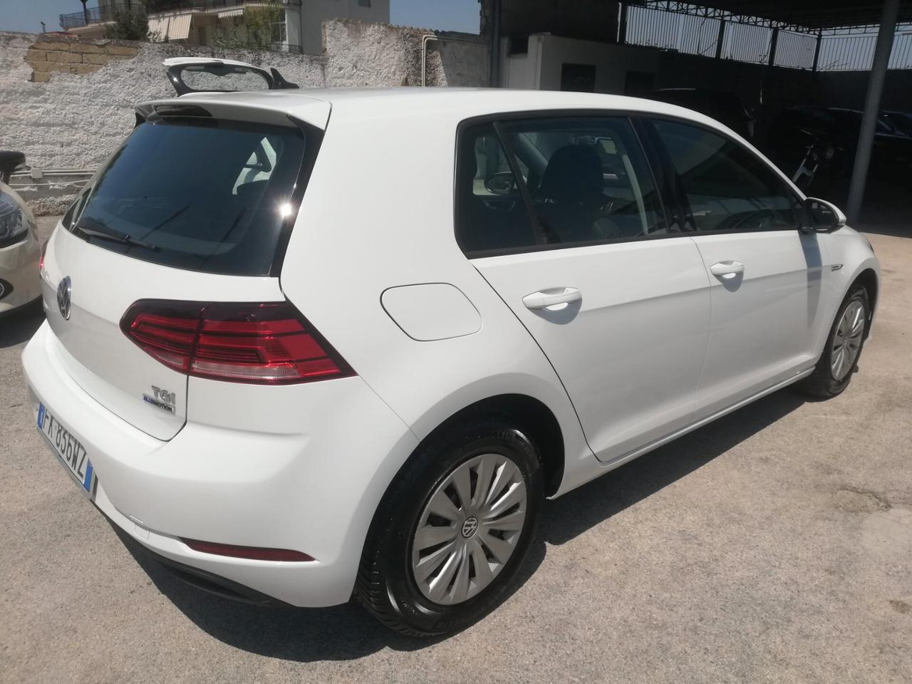 Volkswagen golf 7.5 blumotion euro6d 1.4 tgi nuova