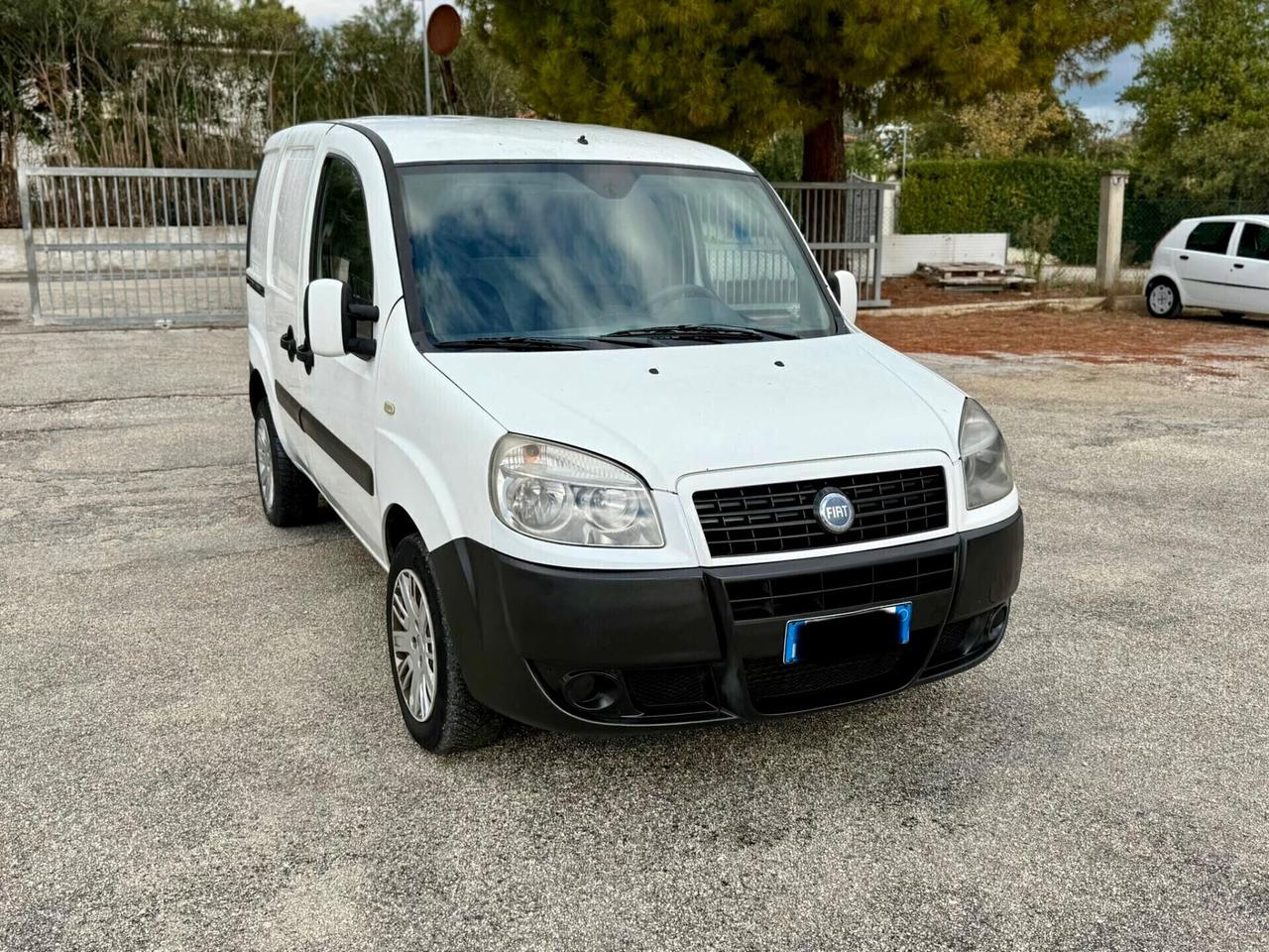 Furgone Fiat Doblò cargo 1.3 MJT neopatentati