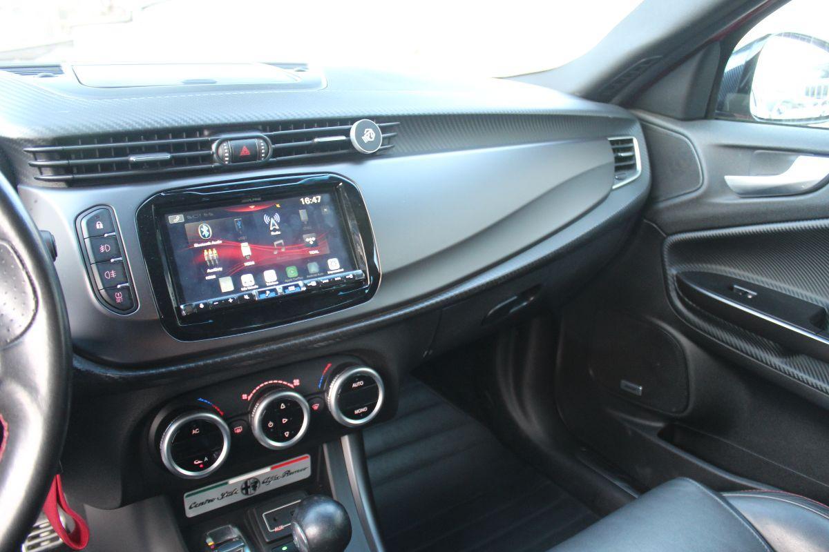 ALFA ROMEO - Giulietta - 1750 Turbo TCT Veloce