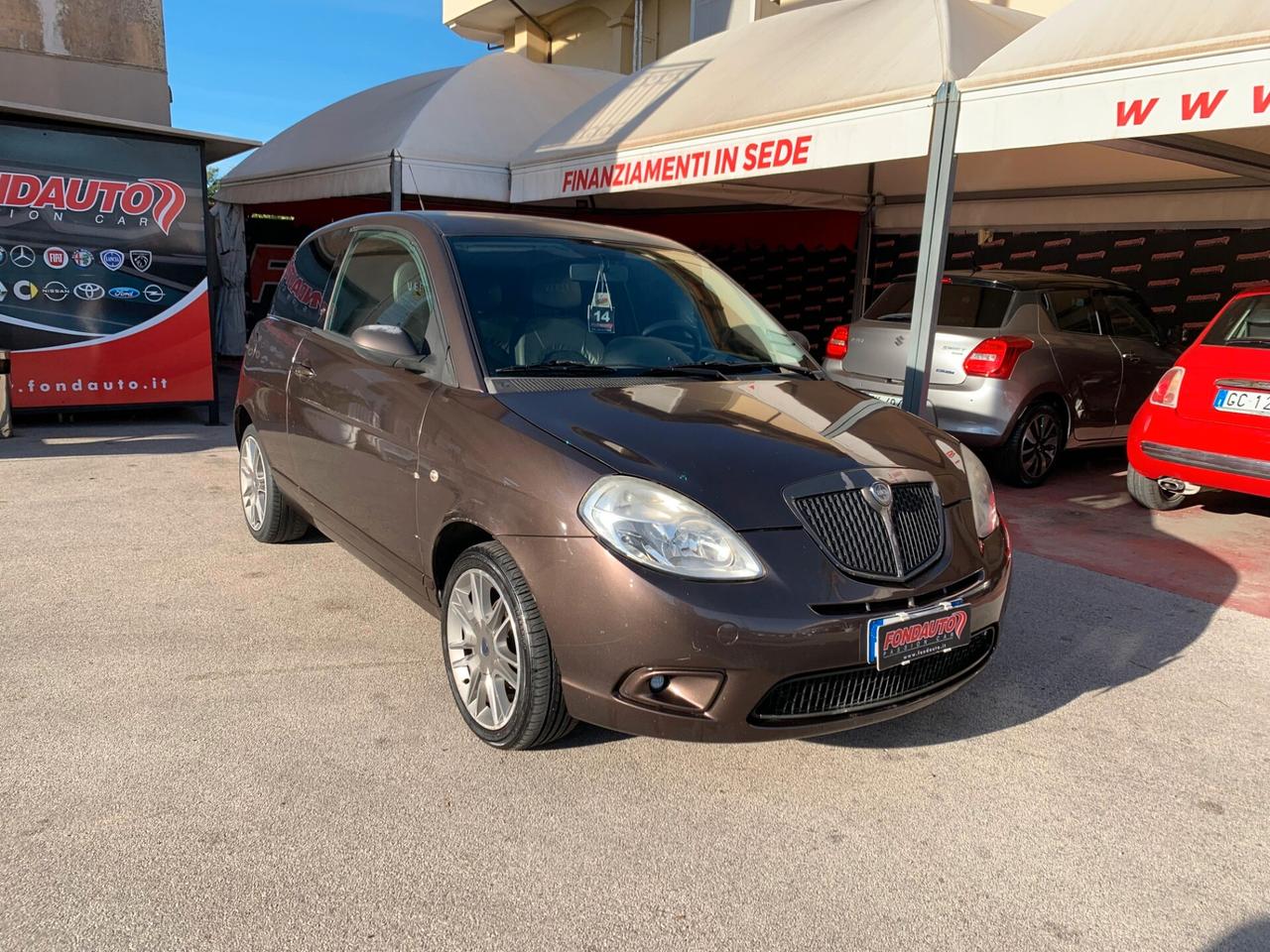 Lancia Ypsilon 1.2 Versus