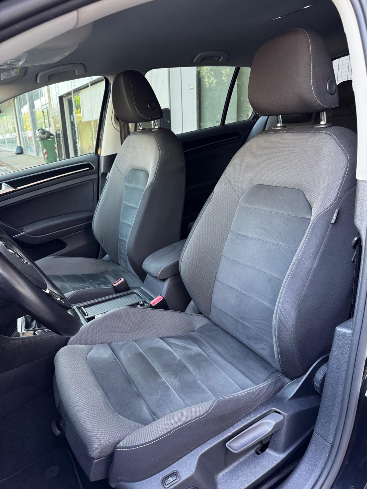 Volkswagen Golf 2.0 TDI 5p. Executive BlueMotion Technology